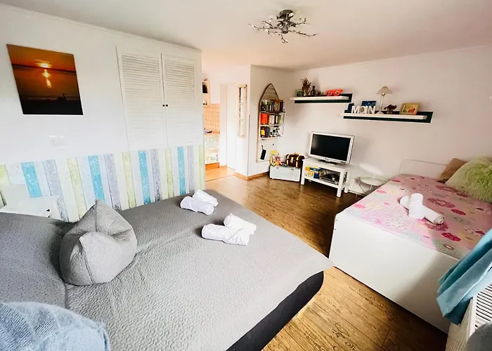 Idyllisches Ferienhaeuschen Lägenhet Lansen