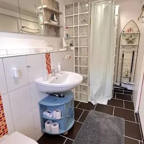 Idyllisches Ferienhaeuschen Lägenhet Lansen